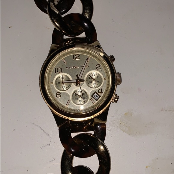 Shelia faij earrings - Picture 6 of 8